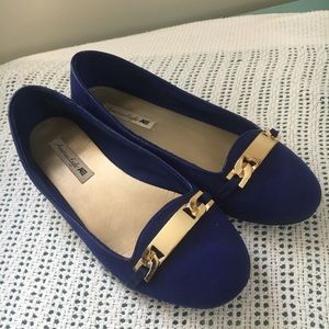 Cute blue and gold buckle flats